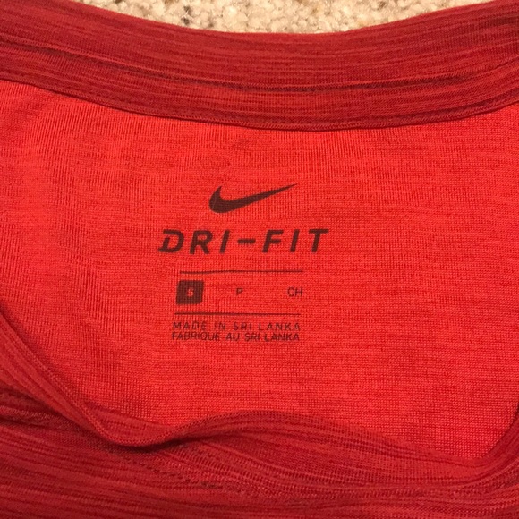 *NEW* Nike Dri-Fit Training T-Shirt - Picture 4 of 4